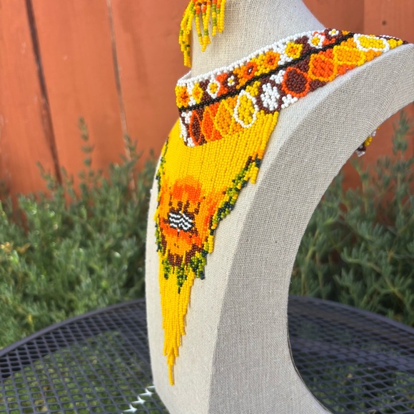 💕New Listing 💕Handmade Beaded Choker with Fringe Waterfall and Earrings - Picture 4 of 9